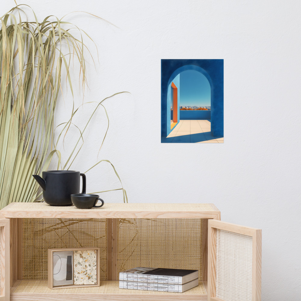 Affiche « Fenêtre sur l’Évasion » dans un salon clair
